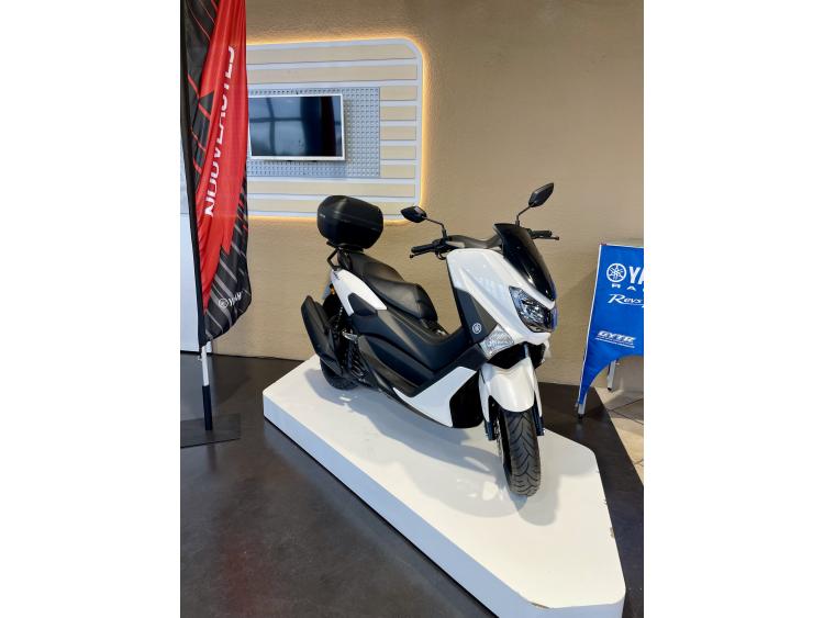 YAMAHA NMAX 125