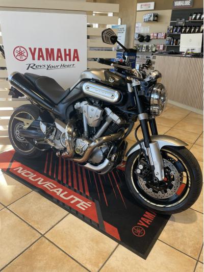 YAMAHA MT-01