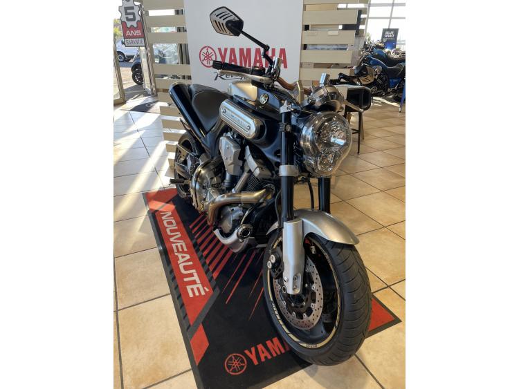 YAMAHA MT-01