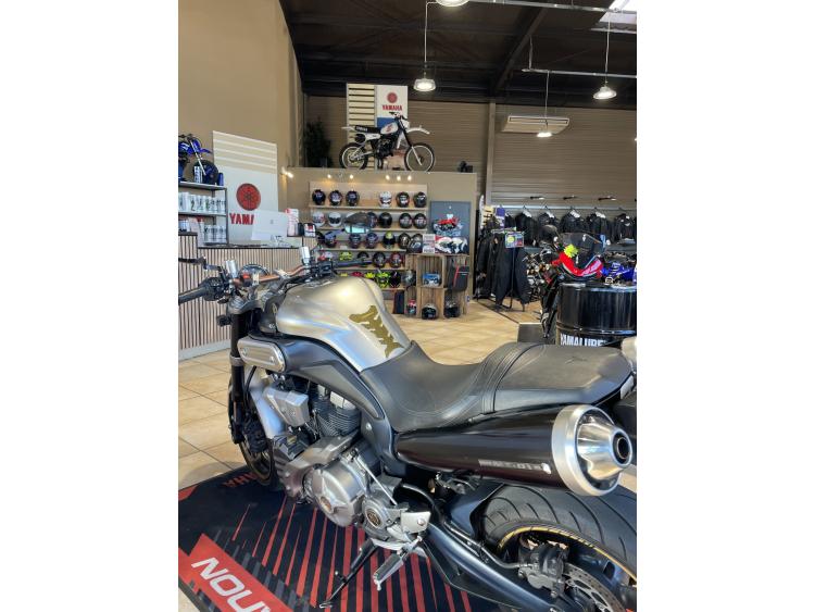 YAMAHA MT-01