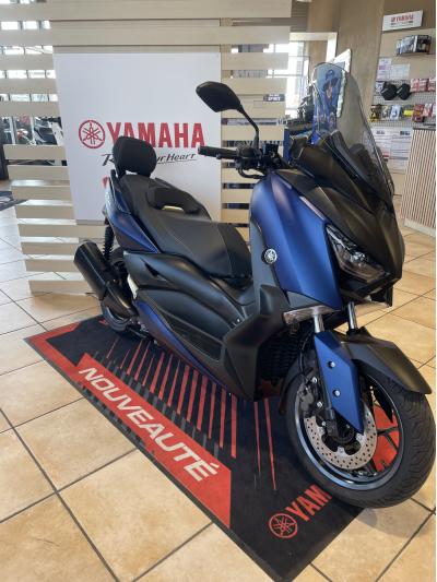 YAMAHA XMAX 300