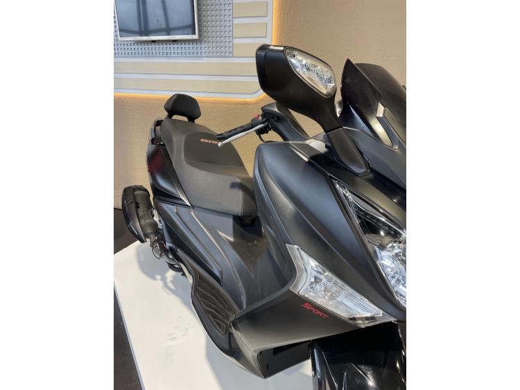 SYM GTS 125 SPORT