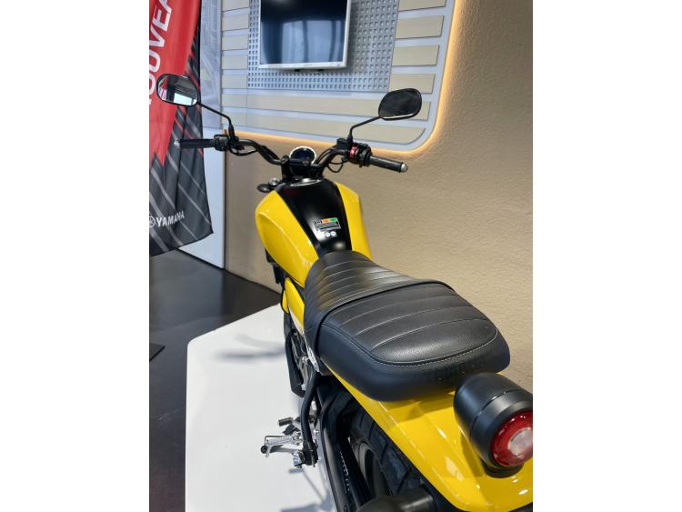 YAMAHA XSR 125