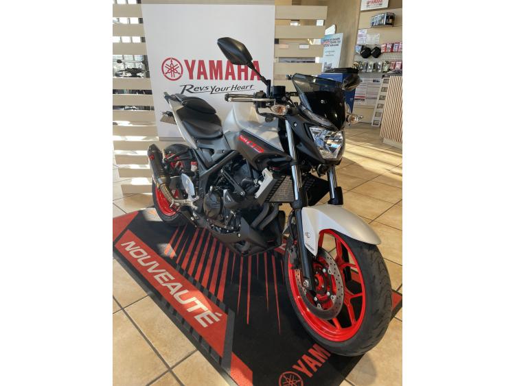 YAMAHA MT-03