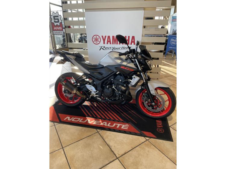 YAMAHA MT-03