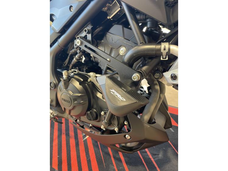 YAMAHA MT-03